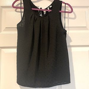 Elle Sleeveless Texture Blouse